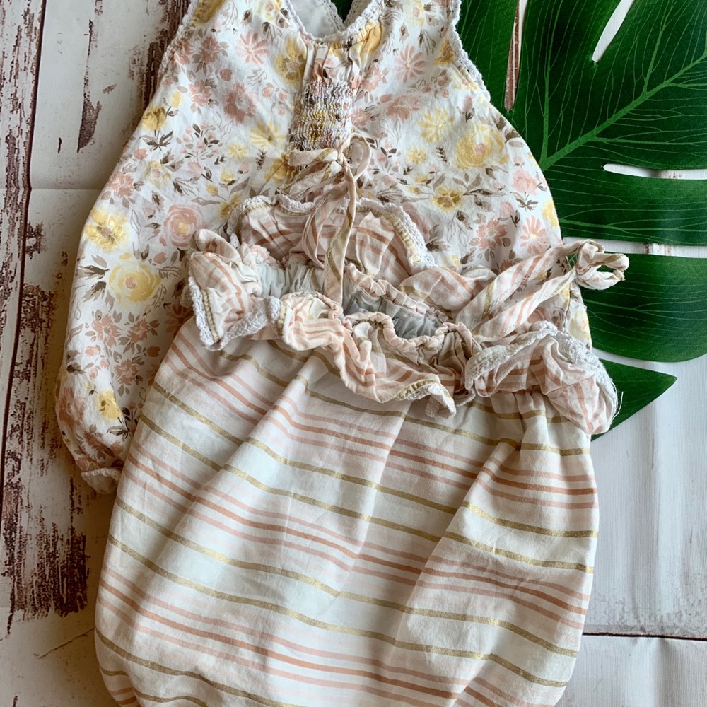 Cute Rompers set - Picture 4 of 7